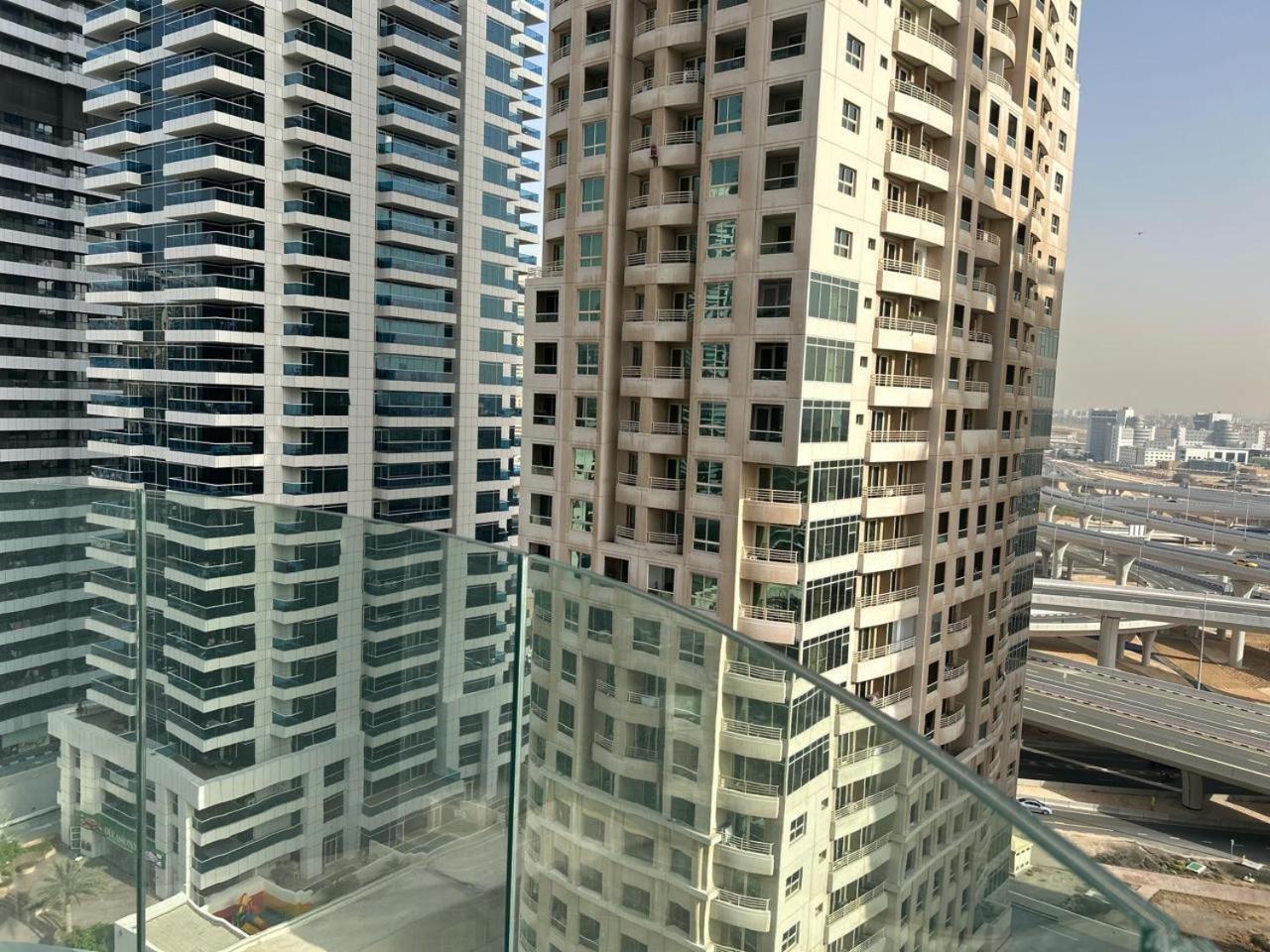 Dubai Marina Walk Gem Modern Apartments With Pool & Gym Access, Steps To Beach & Metro Managed By Sunnyhomes Exterior photo