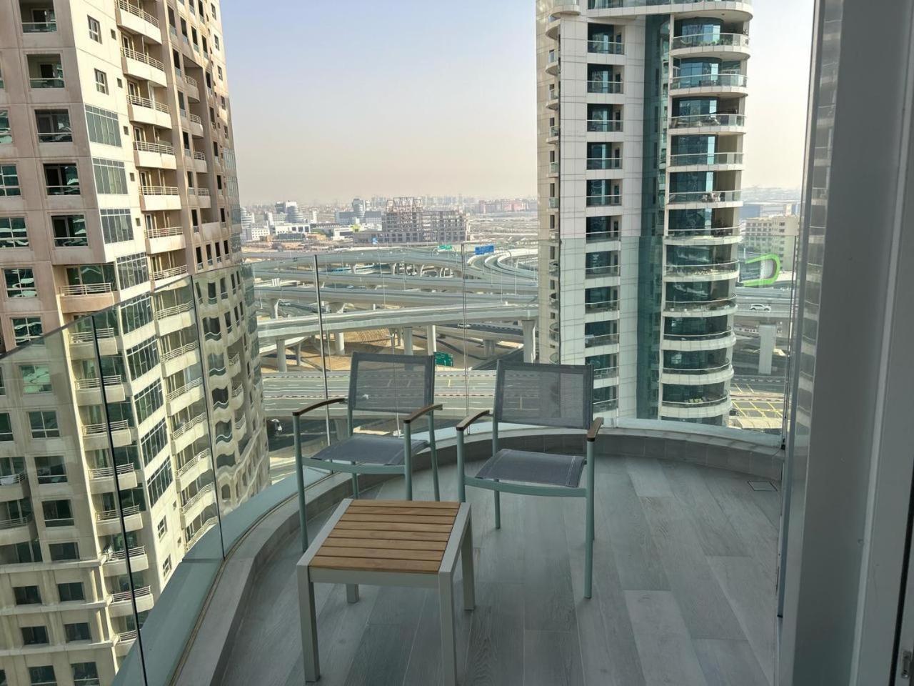 Dubai Marina Walk Gem Modern Apartments With Pool & Gym Access, Steps To Beach & Metro Managed By Sunnyhomes Exterior photo