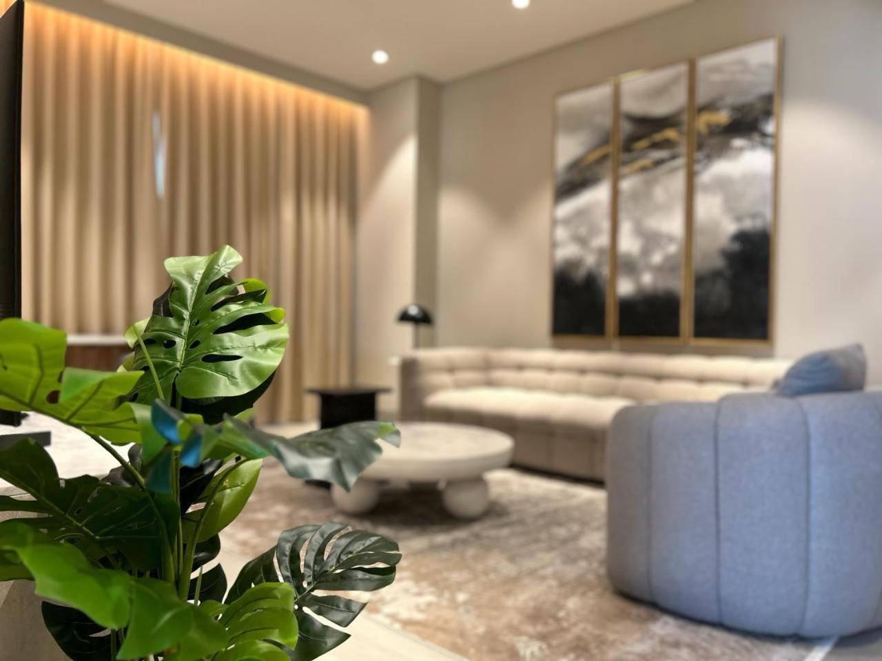 Dubai Marina Walk Gem Modern Apartments With Pool & Gym Access, Steps To Beach & Metro Managed By Sunnyhomes Exterior photo