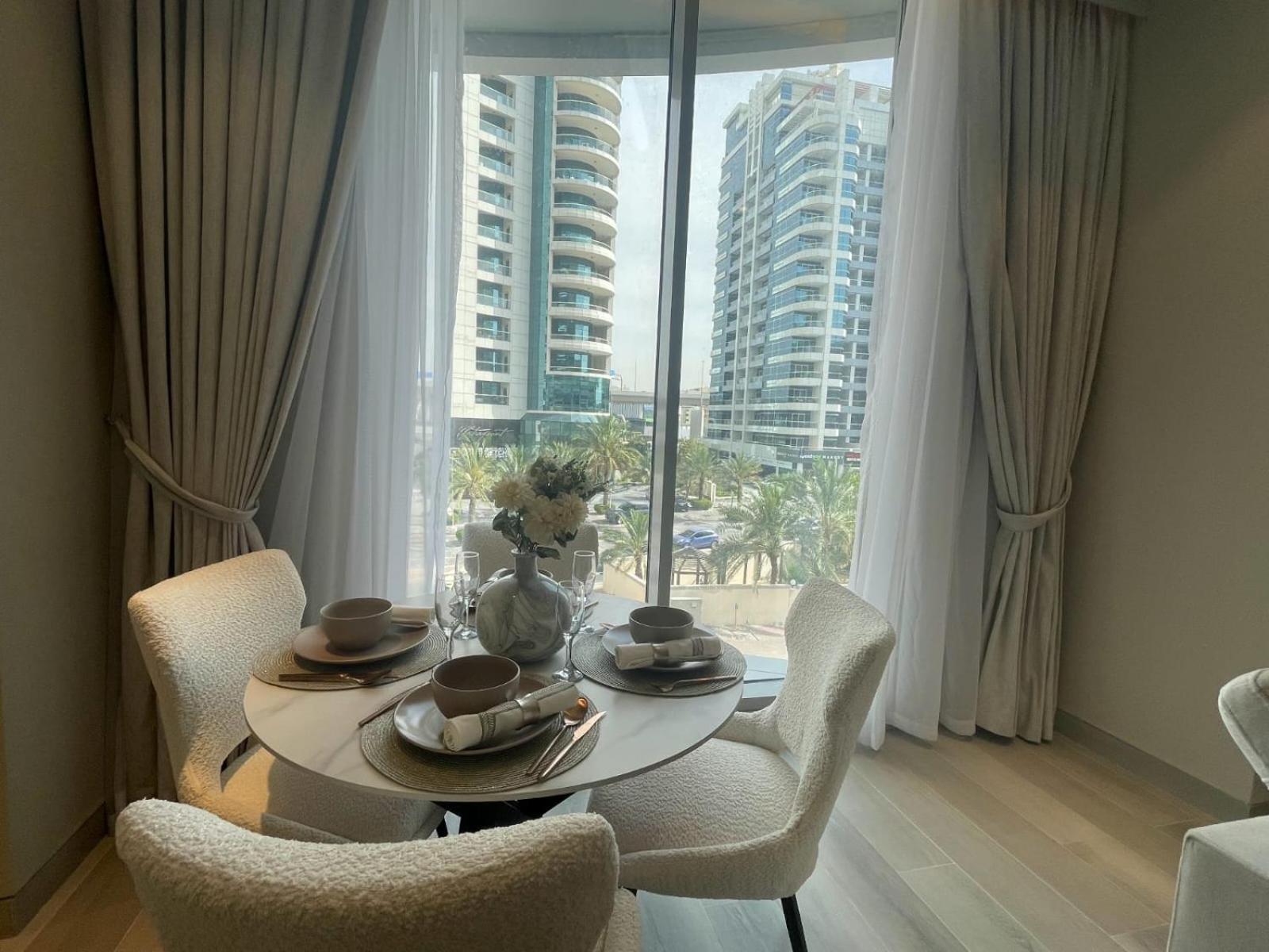 Dubai Marina Walk Gem Modern Apartments With Pool & Gym Access, Steps To Beach & Metro Managed By Sunnyhomes Exterior photo