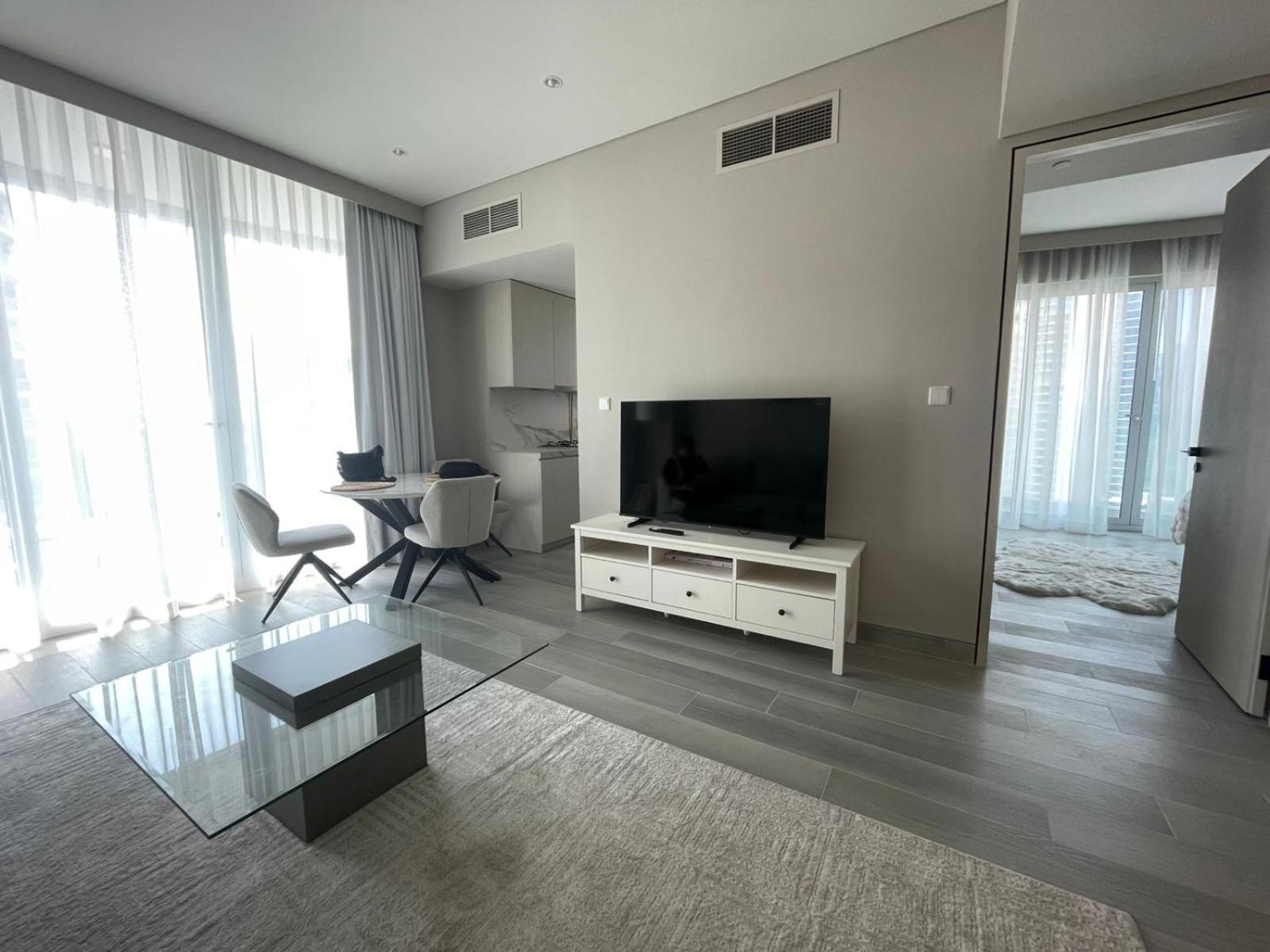 Dubai Marina Walk Gem Modern Apartments With Pool & Gym Access, Steps To Beach & Metro Managed By Sunnyhomes Exterior photo