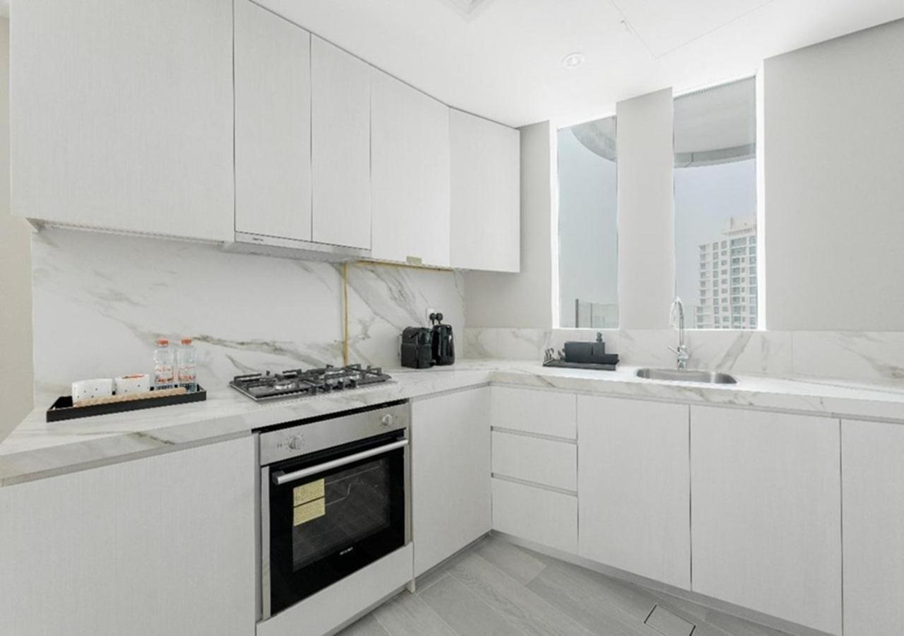 Dubai Marina Walk Gem Modern Apartments With Pool & Gym Access, Steps To Beach & Metro Managed By Sunnyhomes Exterior photo